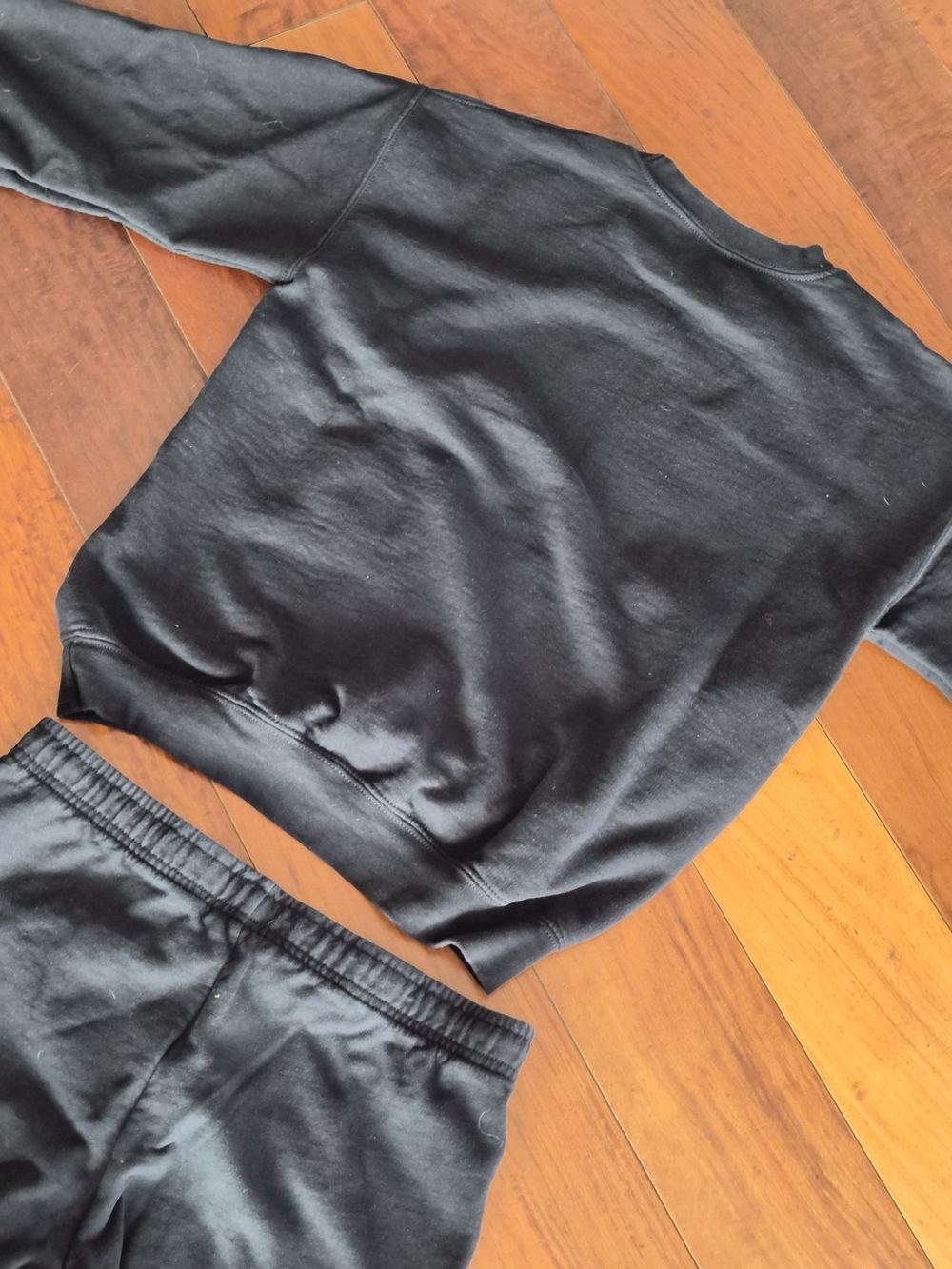 Barbie x PacSun Alpine Ski Club Sweatshirt & Sweatpants Set XS Black - Picture 16 of 16